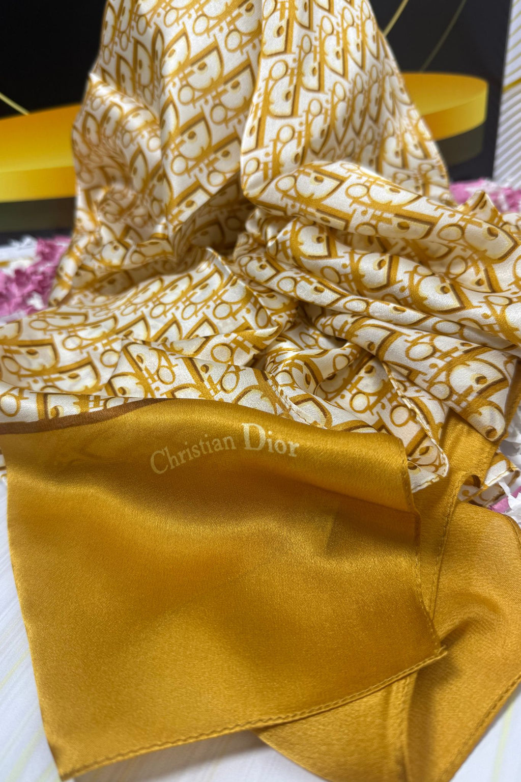 Châle Monogram Ivoire & Doré